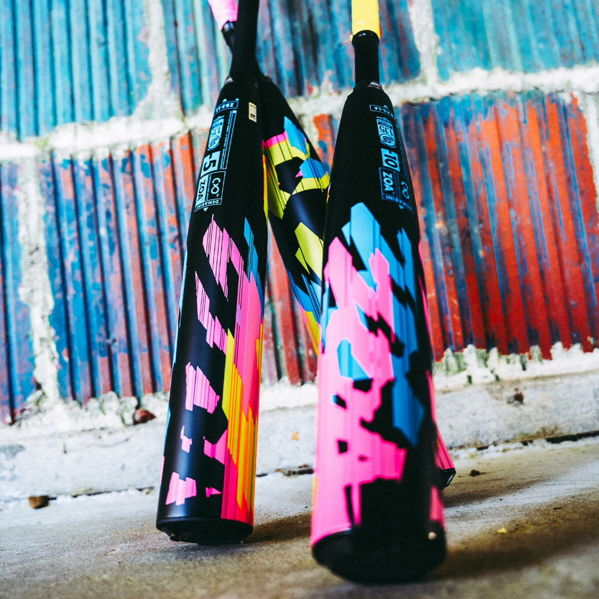 2022 DeMarini Zoa Glitch (-5) USSSA Baseball Bat: WBD2357010 - Image 2